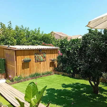 Prázdninový dům De Luxe En Bord De Torra Mare A Prunete *